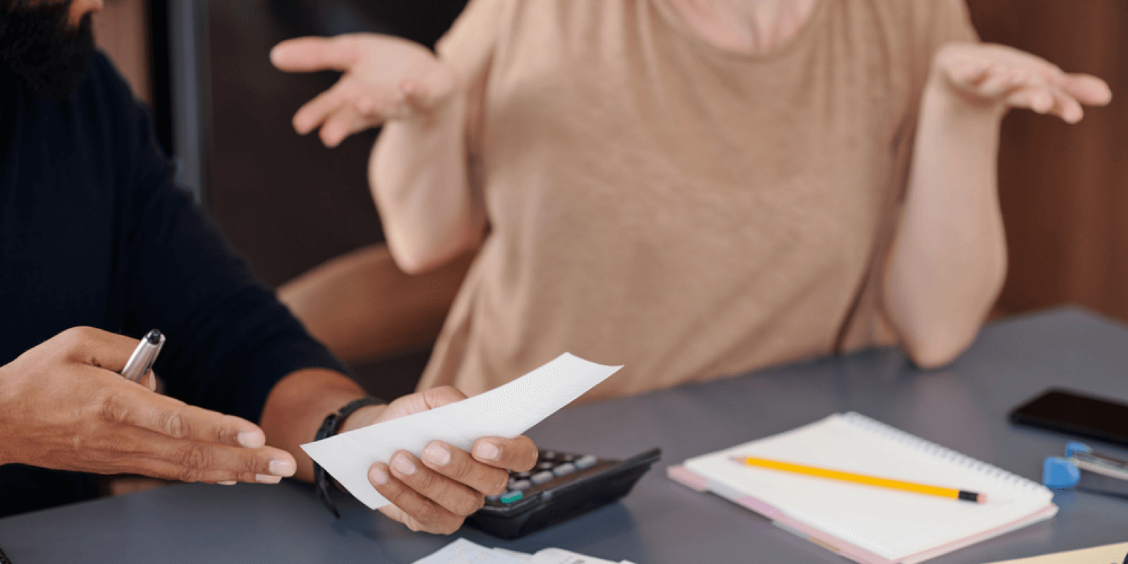 Gastos invisíveis: tenha cuidado e entenda como se livrar deles.