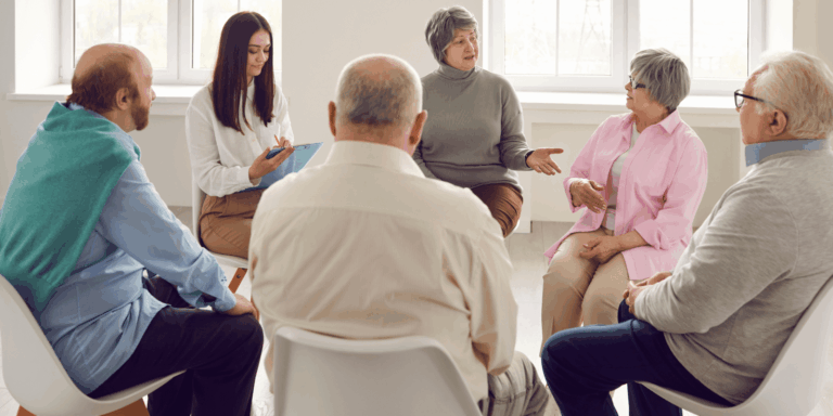 Benefícios dos grupos de apoio emocional na terceira idade