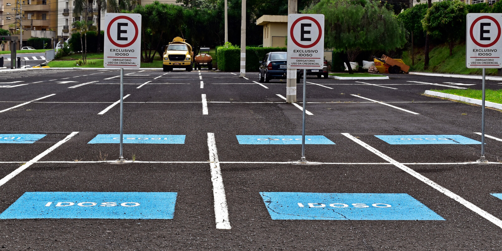 Familiares podem solicitar o cartão de estacionamento do idoso?