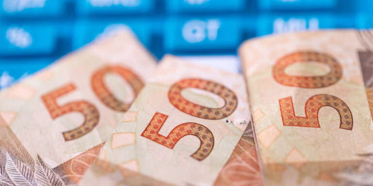 Devoluções de descontos indevidos do INSS começam em julho