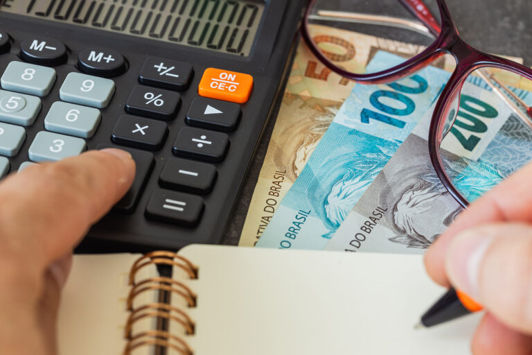 Como o aumento salarial pode ajudar você a realizar sonhos