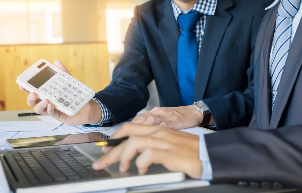 Banner da noticia Corretoras ou bancos: Qual é a melhor opção para você?